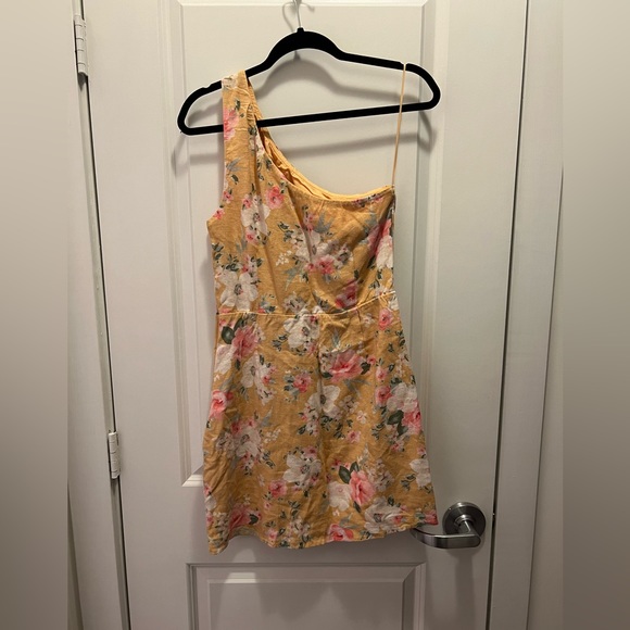 NWT, A&F, Medium, Yellow, Floral, one-shoulder dress - Picture 3 of 4